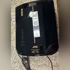 JVC Professional DLA-RS35-U Home Cinema Projector
Fully functional w remote